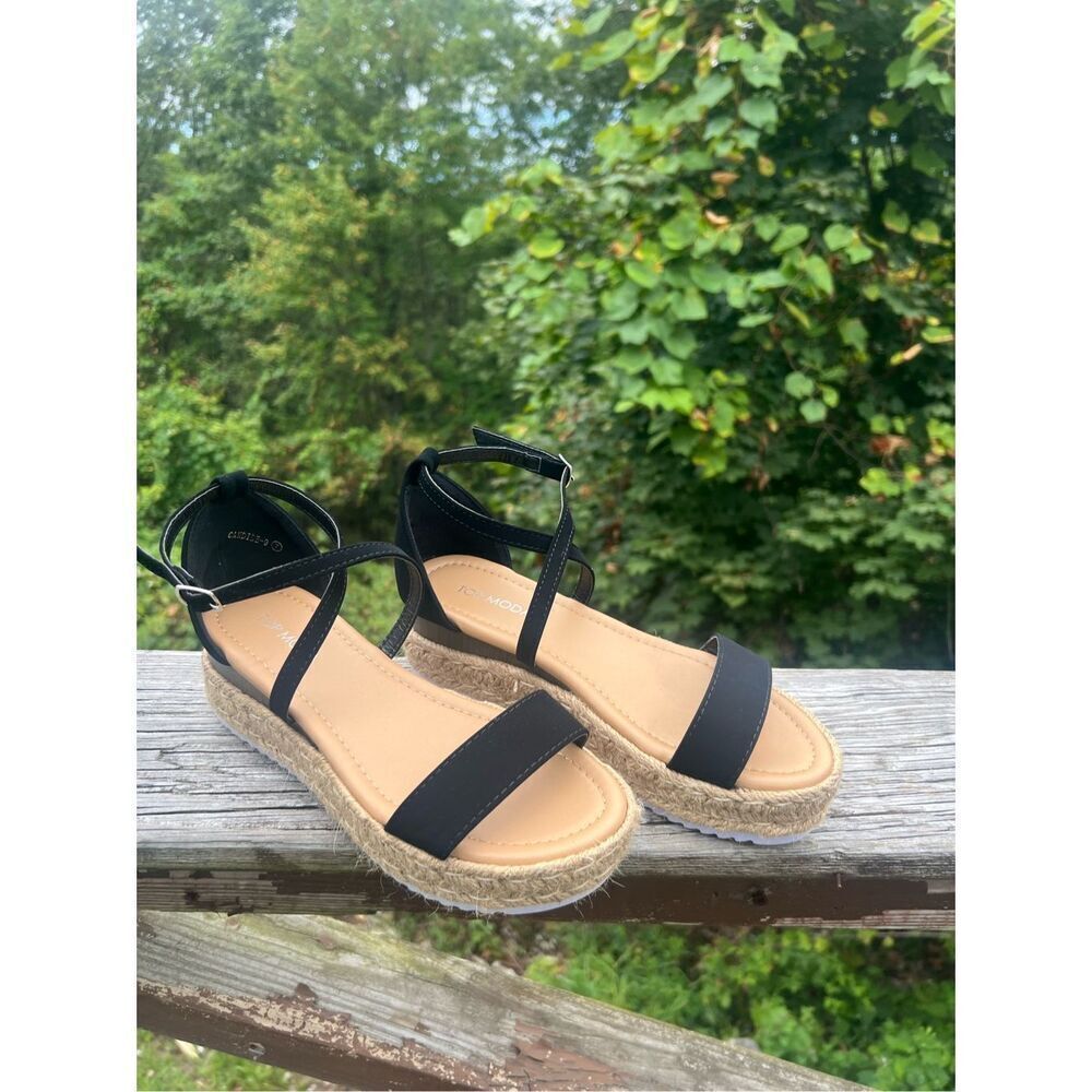Top Moda Black Faux Suede Strappy  Sandals Sz 7 NIB
